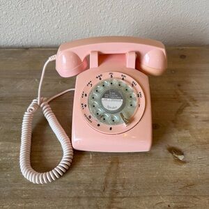 Vintage Style Pink Retro Old Fashioned Rotary Dial Telephone